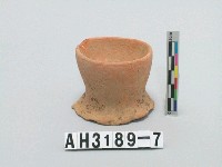 藏品(紅色細砂小陶杯)的圖片